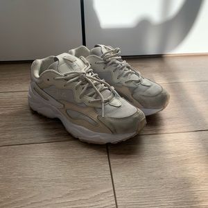 White / Cream / Grey Fila Sneakers